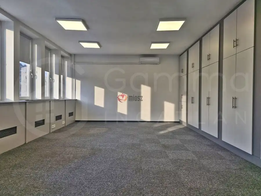 kiadó iroda, Miskolc