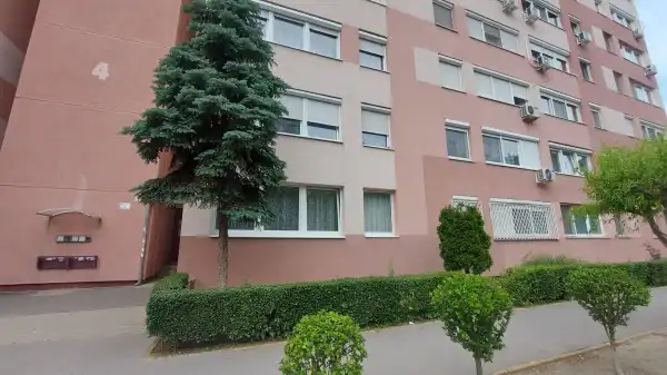 Kiadó panellakás, Budapest, XIV. kerület 2 szoba 46 m² 180 E Ft/hó