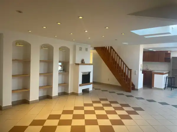 Kiadó téglalakás, Budapest, I. kerület 4 szoba 150 m² 648 E Ft/hó