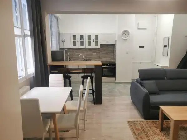 Kiadó téglalakás, Budapest, I. kerület 1+1 szoba 39 m² 270 E Ft/hó Kiadó téglalakás, Budapest, I. kerület 1+1 szoba 39 m² 270 E Ft/hó