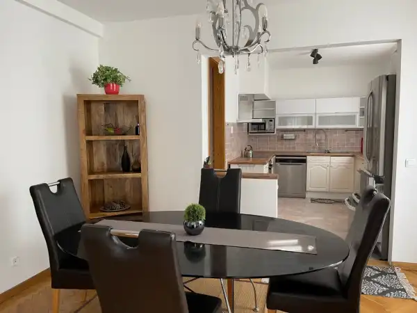 Kiadó téglalakás, Budapest, II. kerület 6 szoba 217 m² 1.05 M Ft/hó