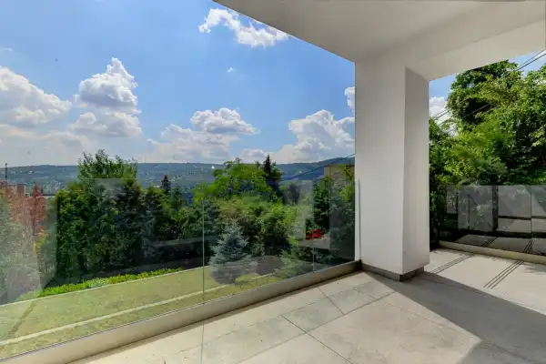 Kiadó téglalakás, Budapest, II. kerület 4 szoba 140 m² 965 E Ft/hó