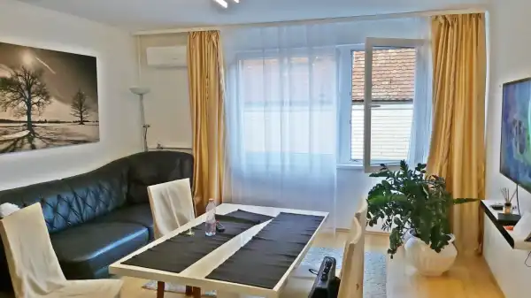 Kiadó téglalakás, Budapest, V. kerület 1+2 szoba 60 m² 400 E Ft/hó