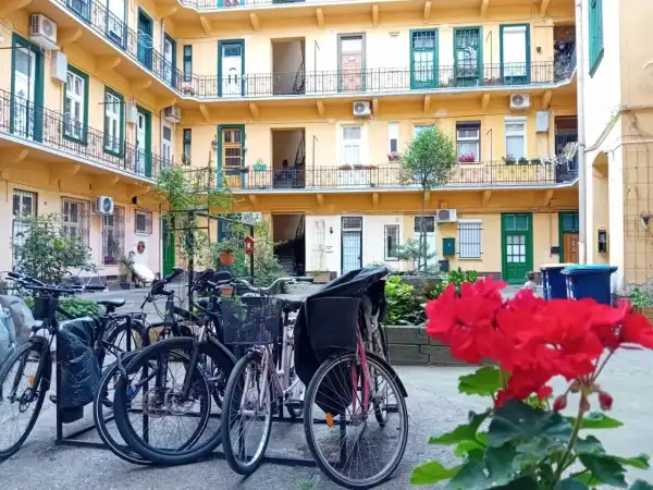 Kiadó téglalakás, Budapest, VIII. kerület 1 szoba 40 m² 190 E Ft/hó