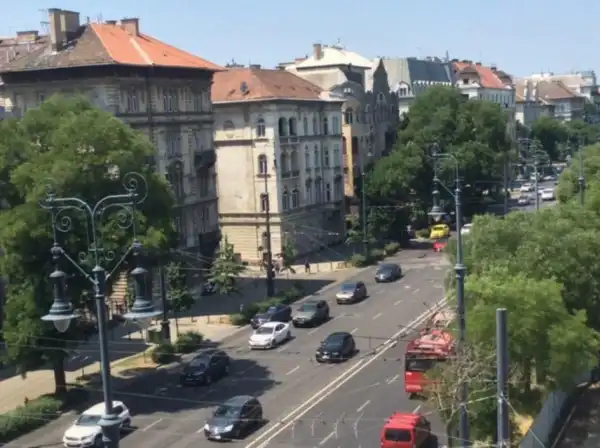 Kiadó téglalakás, Budapest, XIV. kerület 4 szoba 148 m² 580 E Ft/hó
