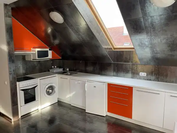 Kiadó téglalakás, Tata 3 szoba 73 m² 270 E Ft/hó