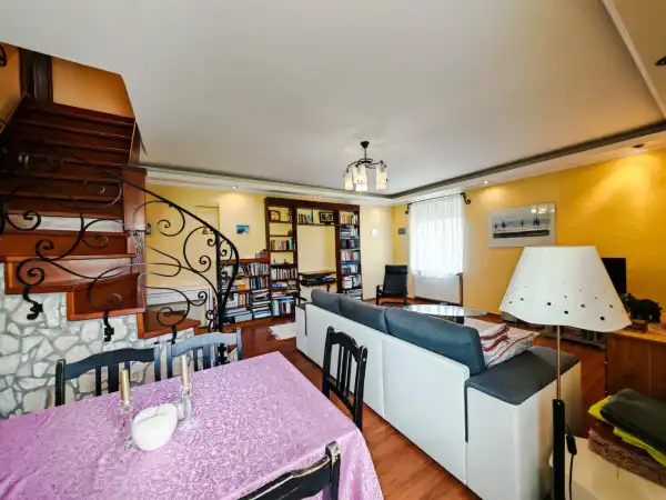 Kiadó téglalakás, Tata 4 szoba 94 m² 280 E Ft/hó