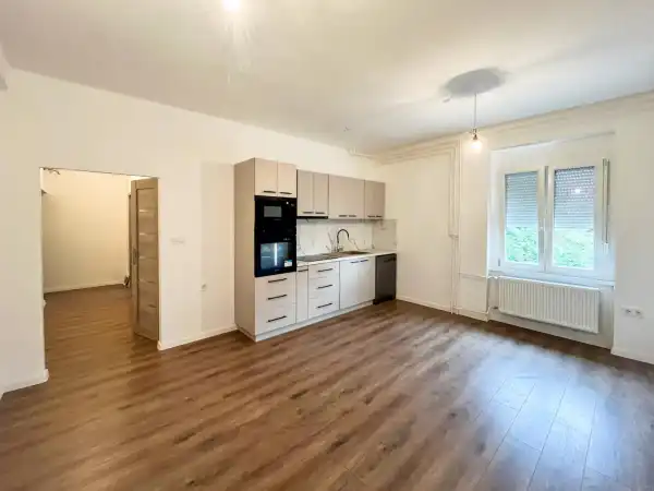 Kiadó téglalakás, Tatabánya 2+1 szoba 53 m² 180 E Ft/hó