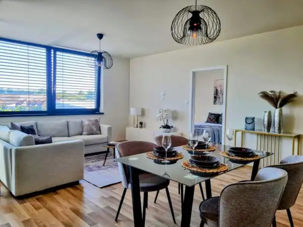 Kiadó új építésű téglalakás, Tata 4 szoba 100 m² 480 E Ft/hó