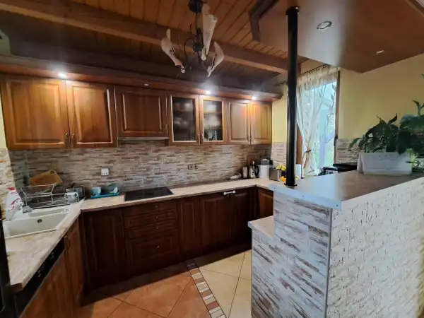 Kiadó újszerű családi ház, Szomód 4 szoba 118 m² 390 E Ft/hó