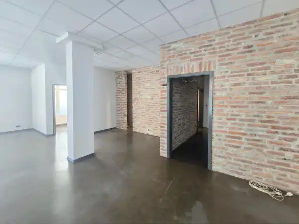 Kiadó újszerű üzlet, Zalaegerszeg 87 m² 230 E Ft/hó