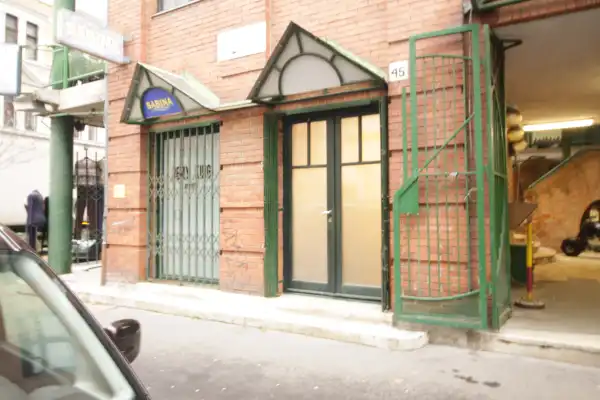 Kiadó üzlet, Budapest, VII. kerület 11 m² 80 E Ft/hó