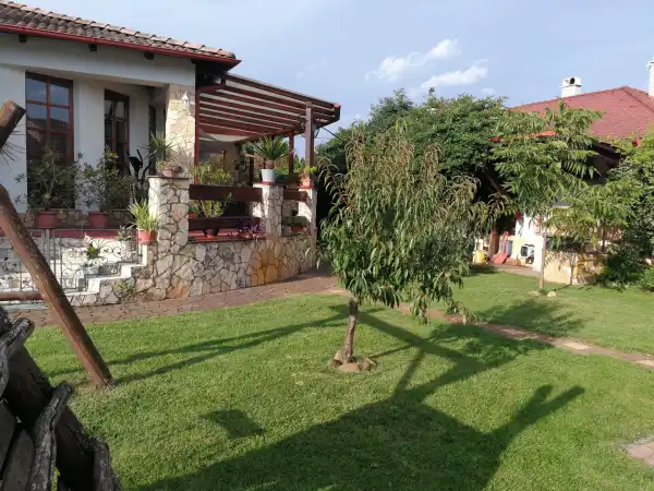 Eladó családi ház, Nyíregyháza 4+1 szoba 190 m² 99.9 M Ft
