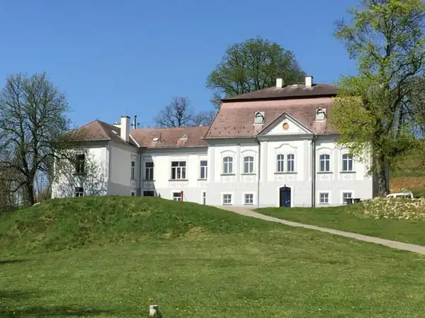 Eladó kastély, Legénd 9 szoba 510 m² 810 M Ft