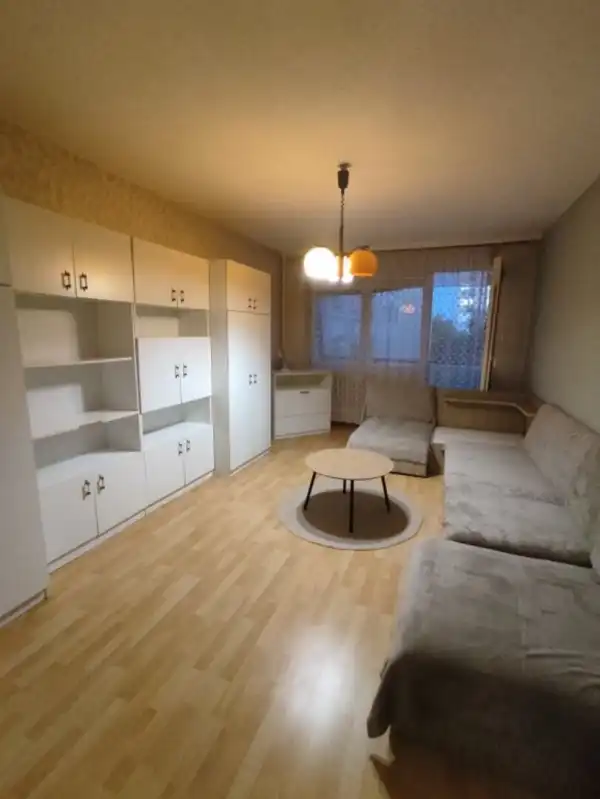 Eladó panellakás, Tatabánya 3 szoba 42 m² 43.9 M Ft
