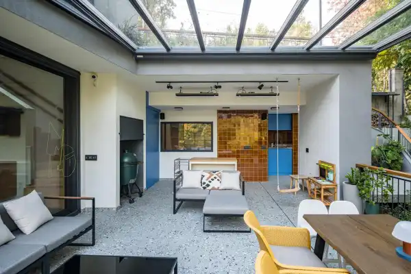 Eladó újszerű ikerház, Budapest, XII. kerület 5 szoba 222 m² 2200 M Ft