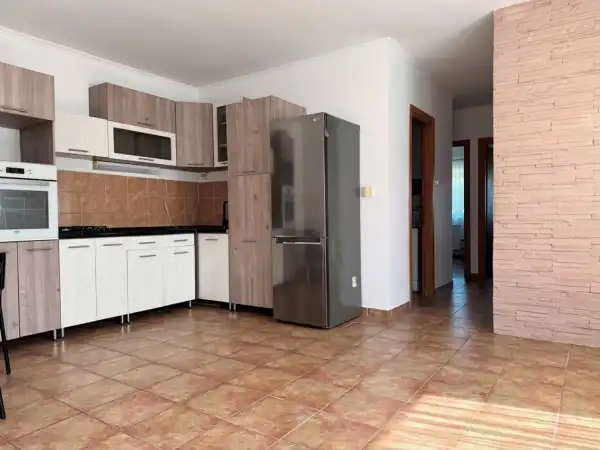 Eladó újszerű ikerház, Tököl 1+3 szoba 60 m² 56.5 M Ft