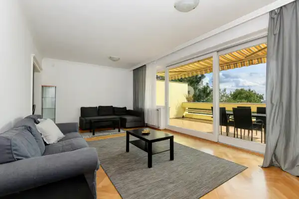 Kiadó téglalakás, Budapest, II. kerület 4 szoba 110 m² 608 E Ft/hó