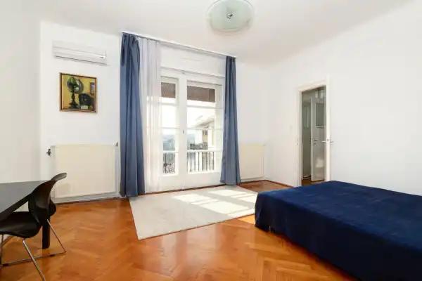Kiadó téglalakás, Budapest, V. kerület 4 szoba 126 m² 567 E Ft/hó