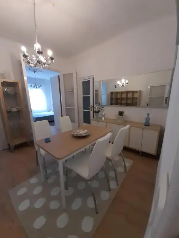 Kiadó téglalakás, Budapest, V. kerület 3 szoba 80 m² 385 E Ft/hó
