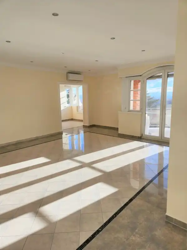 Kiadó téglalakás, Budapest, XII. kerület 4 szoba 197 m² 972 E Ft/hó