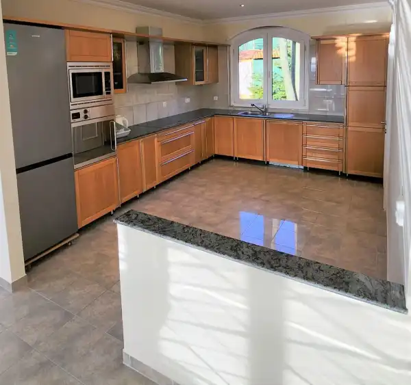 Kiadó téglalakás, Budapest, XII. kerület 4 szoba 150 m² 972 E Ft/hó