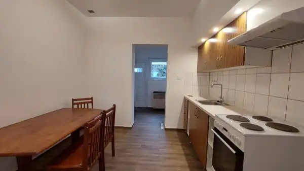 Kiadó téglalakás, Vác 1 szoba 40 m² 180 E Ft/hó