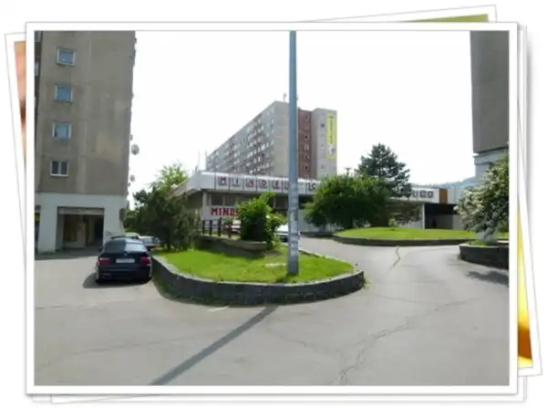 Kiadó üzlethelyiség utcai bejáratos, Budapest, III. kerület 3 szoba 720 m² 2.92 M Ft/hó